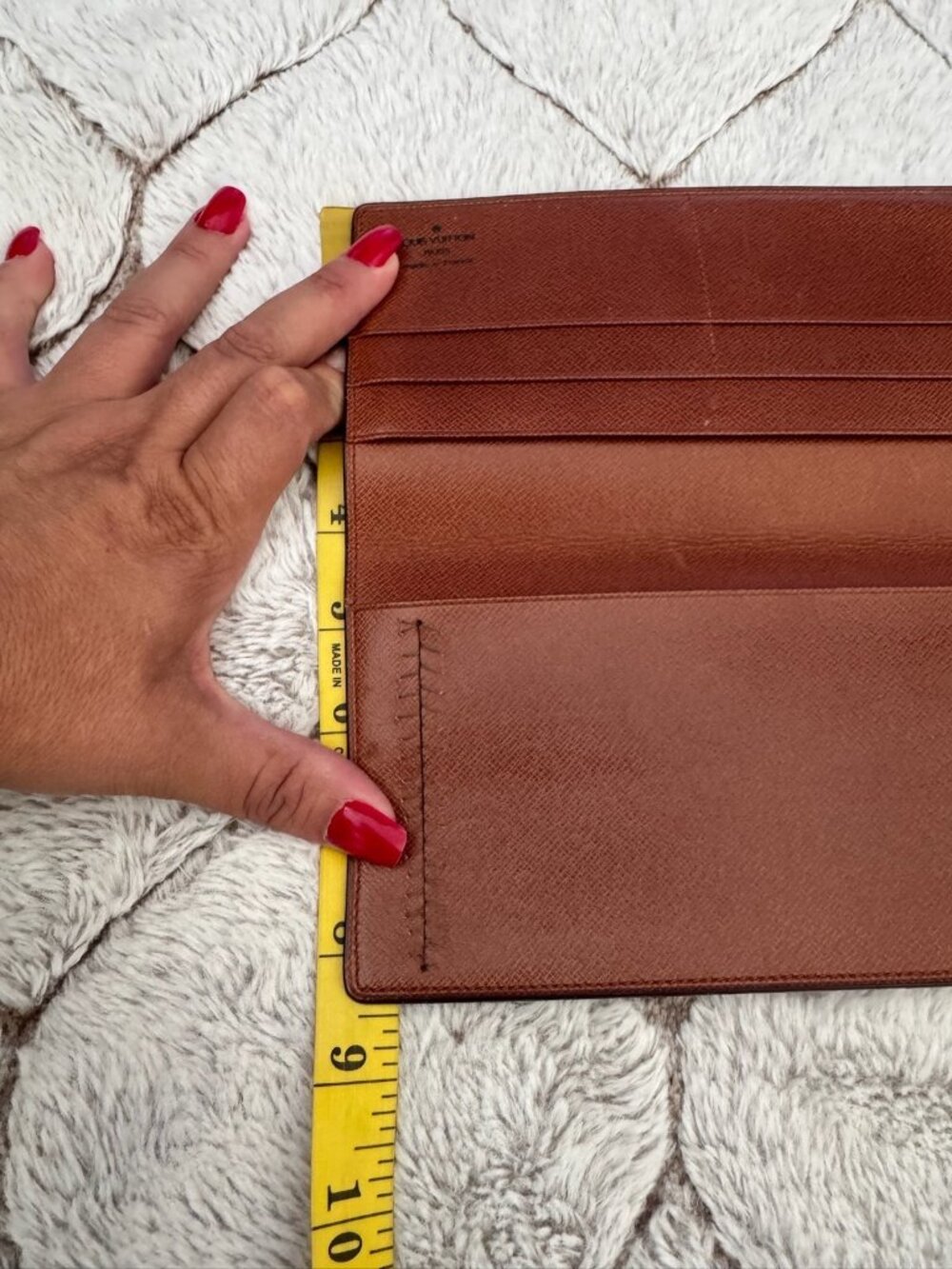 Authentic LOUIS VUITTON Vintage Brown Leather Bifold Long Wallet Billfold France - Picture 4 of 6